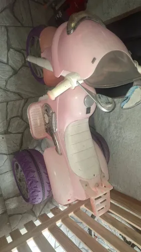 Triciclo eletrico infantil