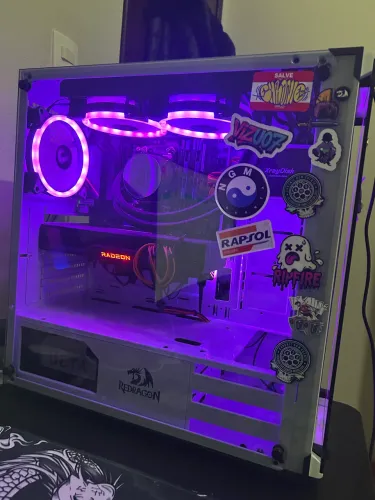 Pc Gamer - R7 5700x + Rx 6750xt
