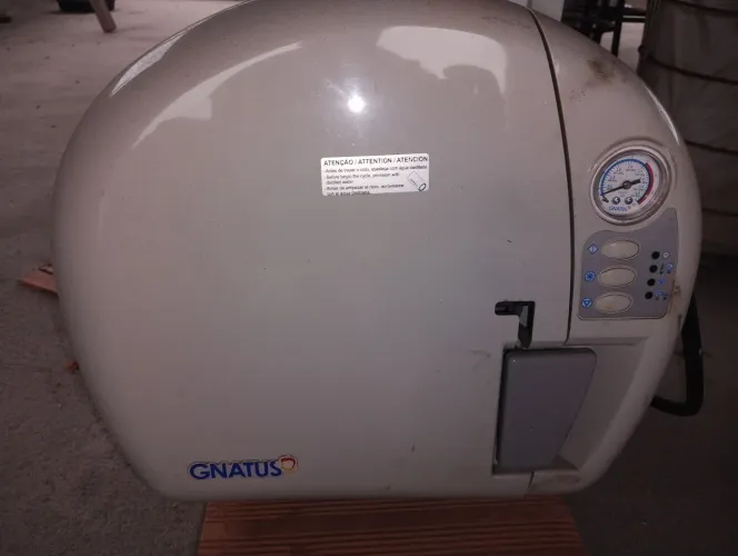 Autoclave gnatus 12 litros com defeito