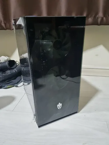 Gabinete gamer evolut
