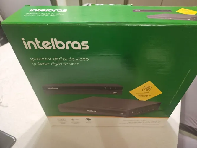 Dvr Intelbras 1204<br>mhdx-1204-frontal<br>MHDX 1204<br>Gravador de vídeo inteligente com 4 canais