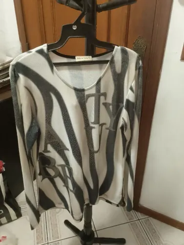 Blusa feminina é ITALIANA