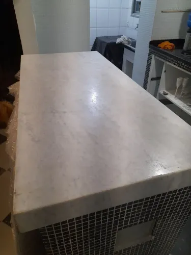 Bancada marmore branco para ilha