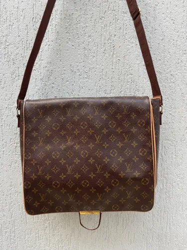 Bolsa carteiro Louis vuitton couro!