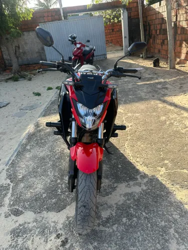 Honda CB 300F Twister ABS 2023 - Impecável - R$ 25.00061618400