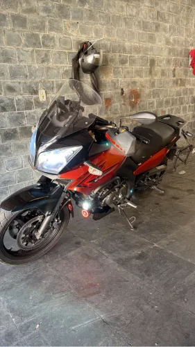Vstrom 2010 correia + Baús Givi