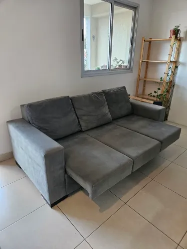 Sofá retrátil muito reforçado