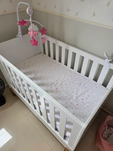Berço vira Mimi cama + colchão ortobom