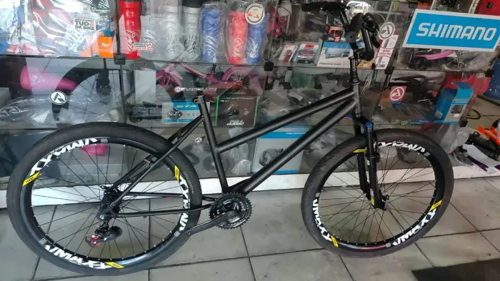 A espécie de bike com o quadro por 600 vende até por 450
