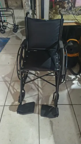 CADEIRA DE RODAS DOBRÁVEL