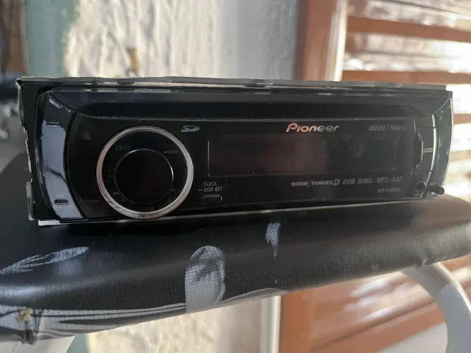 Rádio relíquia de carro pioneer em ótimo estado