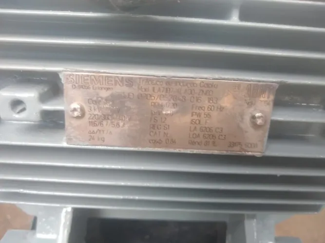 Motor Elétrico Trifásico 4 CV