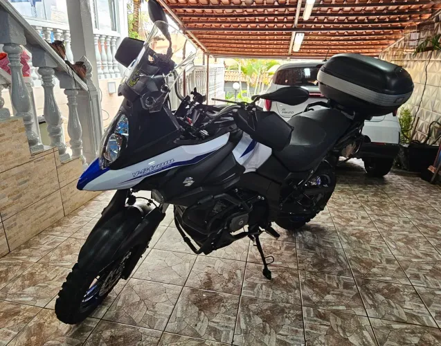 V-strom 650 XT novíssima.