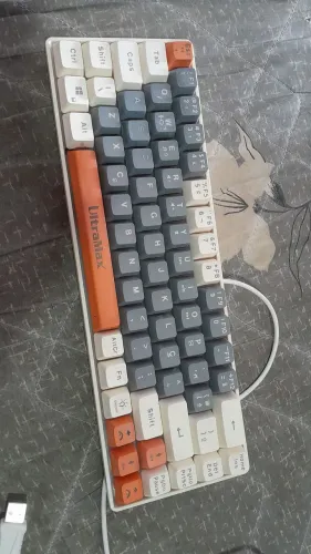 TECLADO MECÂNICO