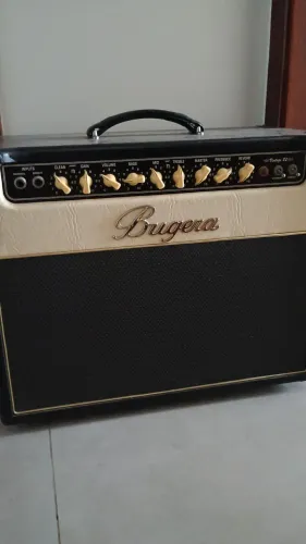 Amplificador Bugera V22 