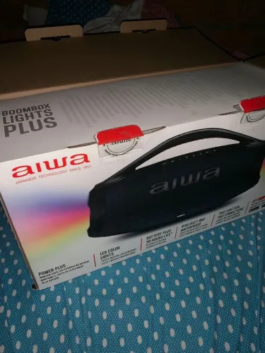 Bombox aiwa nova