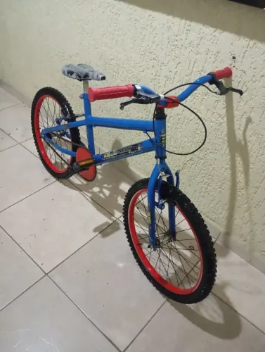 Bicicleta aro 20 praticamente nova 290 retirada na Ceilândia