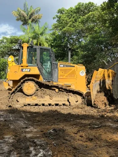TRATOR DE ESTEIRA CAT DN6