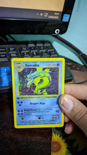 Carta pokémon Proxy 1 linha gyarados1 edição de 1999!
