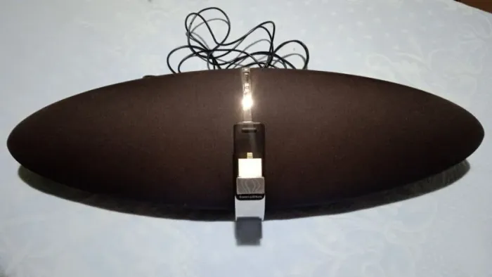 bowers & wilkins zeppelin air, unico dono.