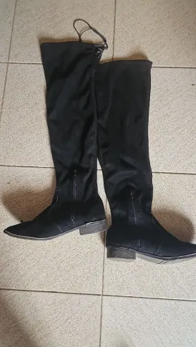Lindíssima Bota preta Camurça Num 38!!