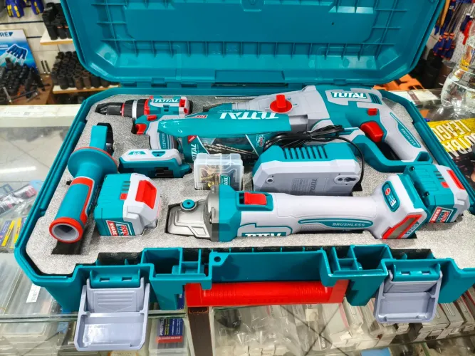Kit Furadeira, Parafusadeira e Martelete