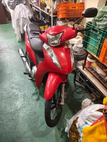 Honda Biz 125 2018 em Estado de Nova - Procedência e Cuidado Absoluto