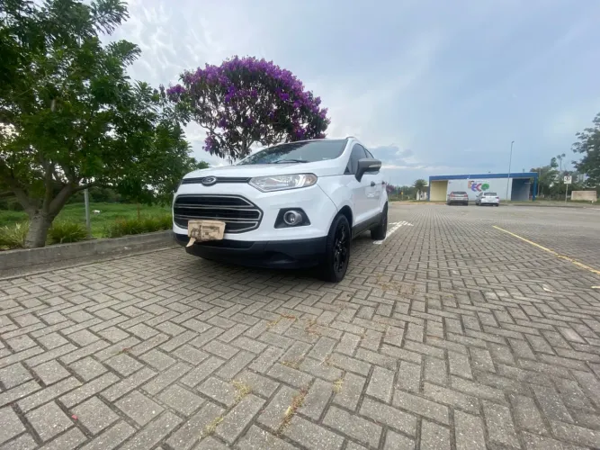 Ford Ecosport Freestyle 1.6 16V Flex 5P 2013