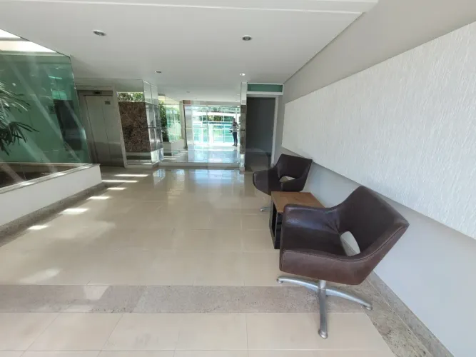 Apartamento para locação e venda no bairro Osvaldo Rezende.
