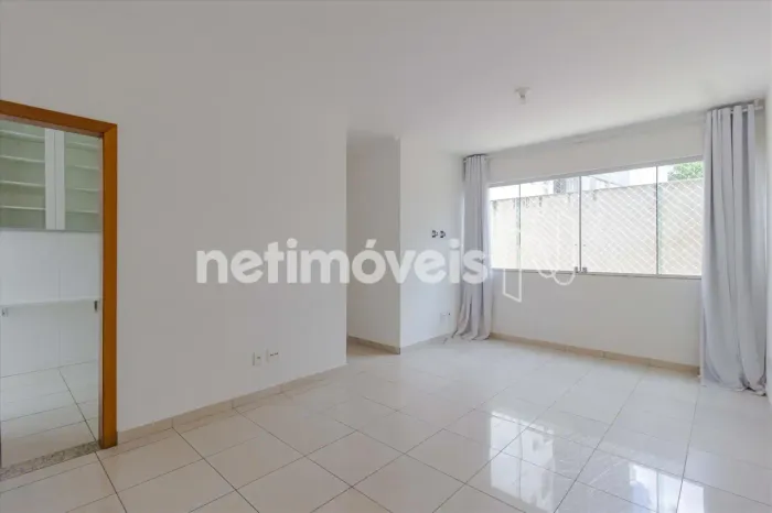 Apartamento de 02 quartos à venda no Castelo!