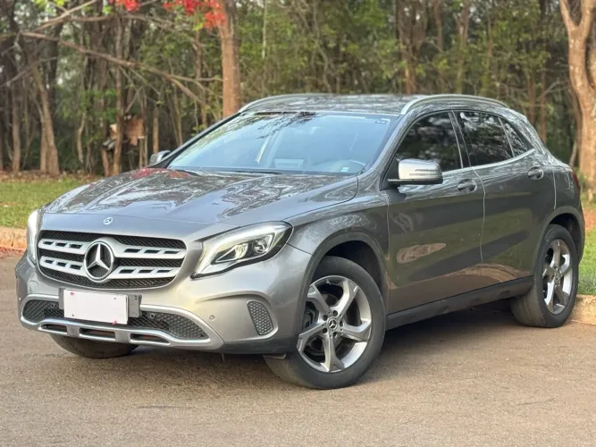 Mercedes-Benz GLA-200 GLA 200 Night 1.6. TB 16V Flex Aut. 2019