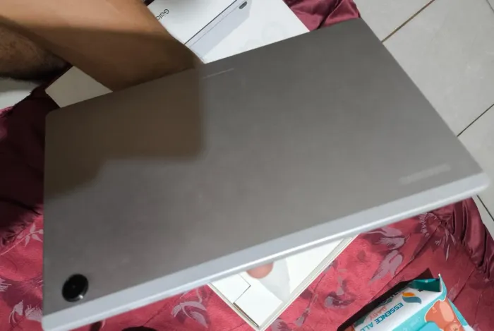 Tablet Samsung Galaxy Tab A8 10.5 Wifi 64 Gb Cinza + Acc / Versão Americano