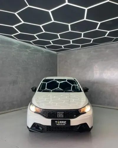 Fiat Argo 1.0 6V Flex. 2024