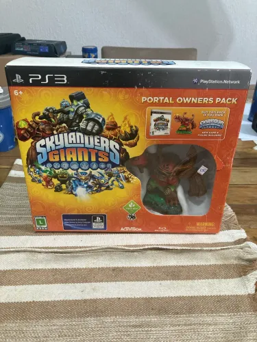Jogo LACRADO PS3 Skylanders Giants com Figure Tree Rex (Envio OLX PAY)