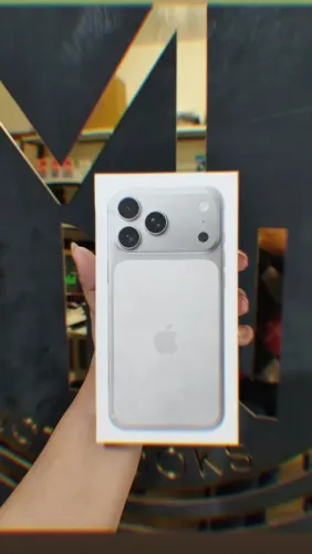 IPHONE 17 PRO MAX Silver!!