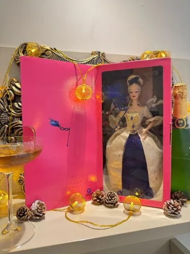 Barbie Secret of the Three Teardrops (Edição Exclusiva da Grolier) 1999