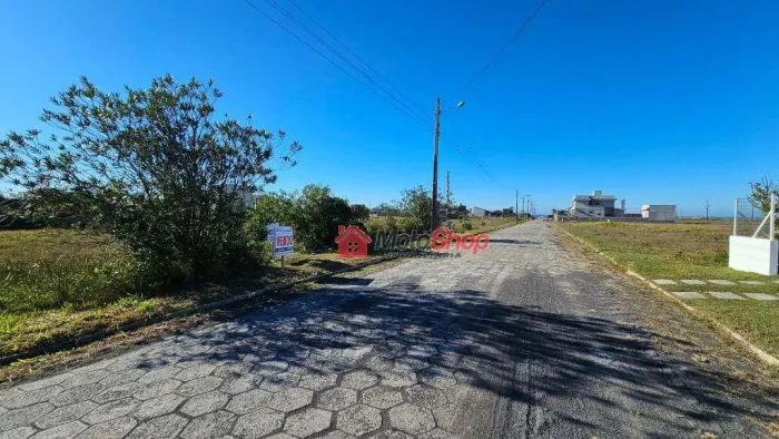 Terreno na praia à venda, 450 m² por R$ 200.000 - Paiquerê - Araranguá/SC