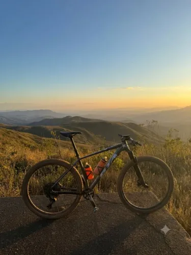 Bicicleta GTA INFINITE 29 