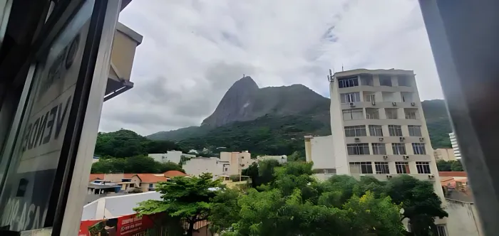 Apartamento : Padrão / Residencial / Humaitá