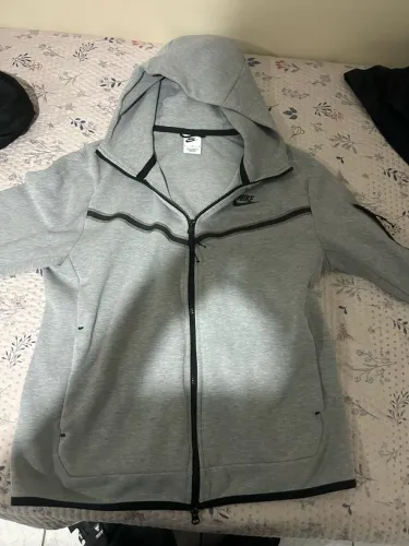 nike tech