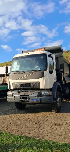 VOLVO VM 330 6X4 CAÇAMBA
