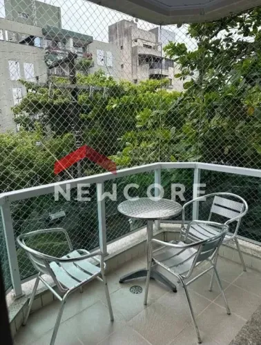 Apartamento em Avenida Venezuela - Enseada - Guarujá/SP