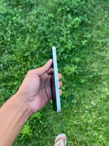 iPhone 12 sem defeitos 