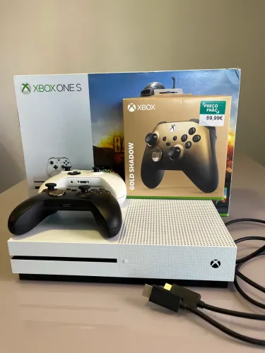 XBOX ONE S 1TB + CONTROLE EDIÇÃO ESPECIAL IMPORTADO