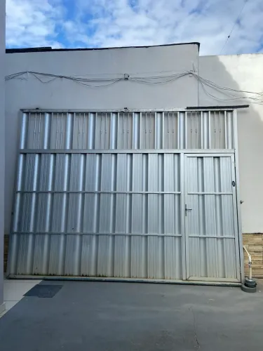 Portão de alumínio