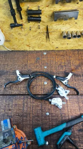 Par de Freios Shimano M446