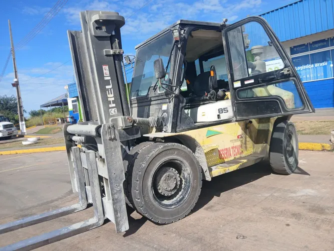 IC Empilhadeiras e Máquinas