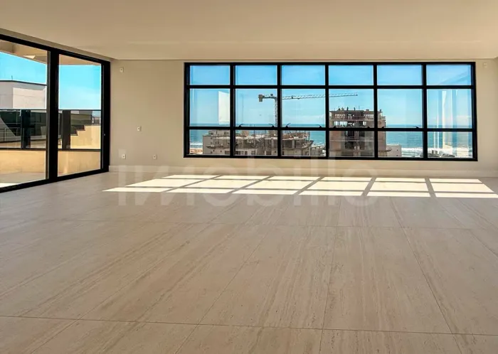 Cobertura Duplex no Edifício Brava Vel Residence na Praia Brava em Itajaí com 320m² privat