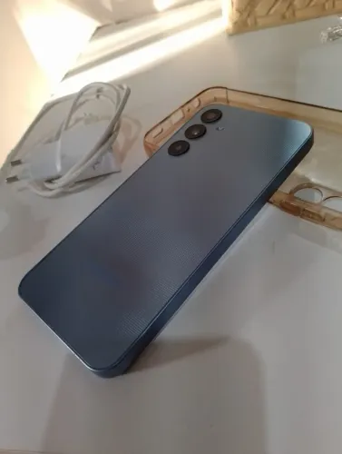 VENDO CELL A25 256GB 8 DE RAM com capinha carregador e película!!