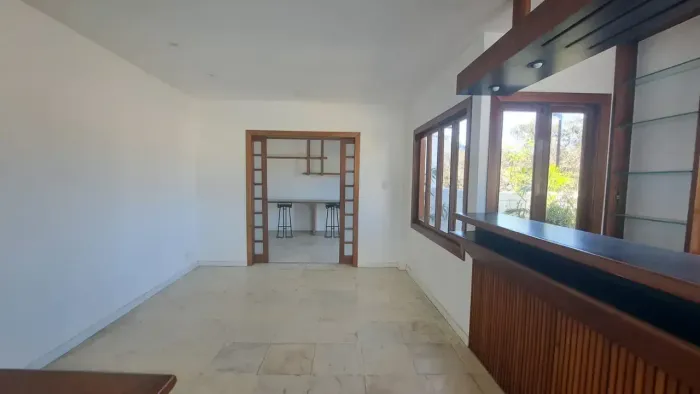 Duplex para aluguel possui 177 metros quadrados com 2 quartos